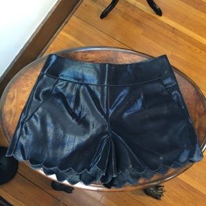 Isabel Lu Black Metallic Scallop Trim Shorts XS